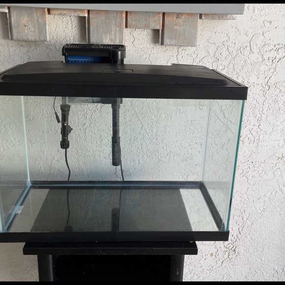 Come with everything that is in the picture - Picture 1 of 4